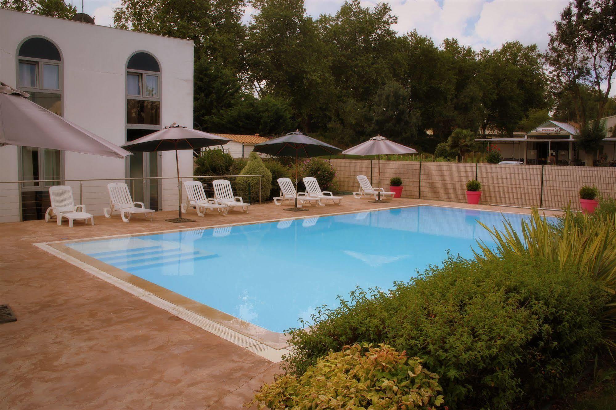 Agape Hotel Bessines Kültér fotó